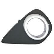   Toyota Yaris rcs a lkhrtba, bal Hybrid. 2014-